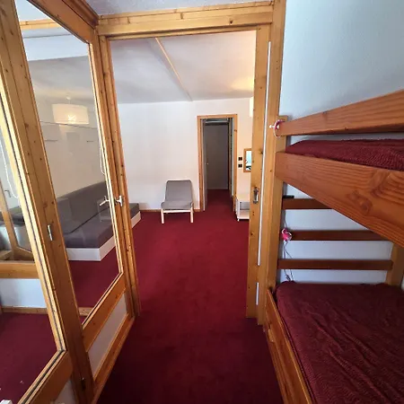 L Eskival Val Tho In Out Daire *