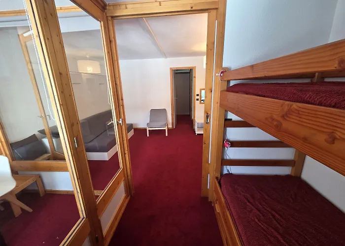 L Eskival Val Tho In Out Daire *